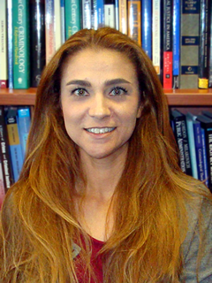 Dr. Claudia San Miguel
