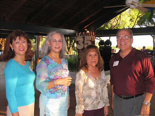 Marta Garcia, Raquel Juarez, Dolores Medina and Henry Flores