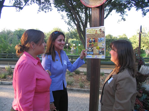 Leonela Contreras, Rocio Garza and Lupita Benavides