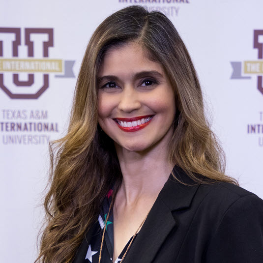 Dr. Cynthia Piña